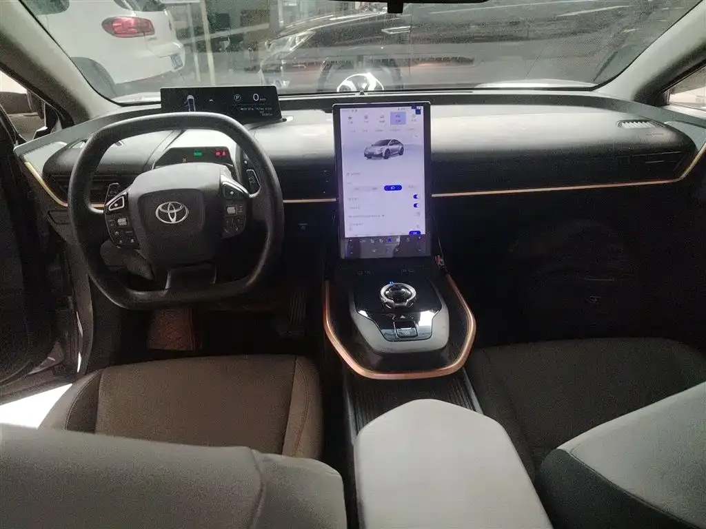 Toyota bZ3 2024 из CN, фото 10