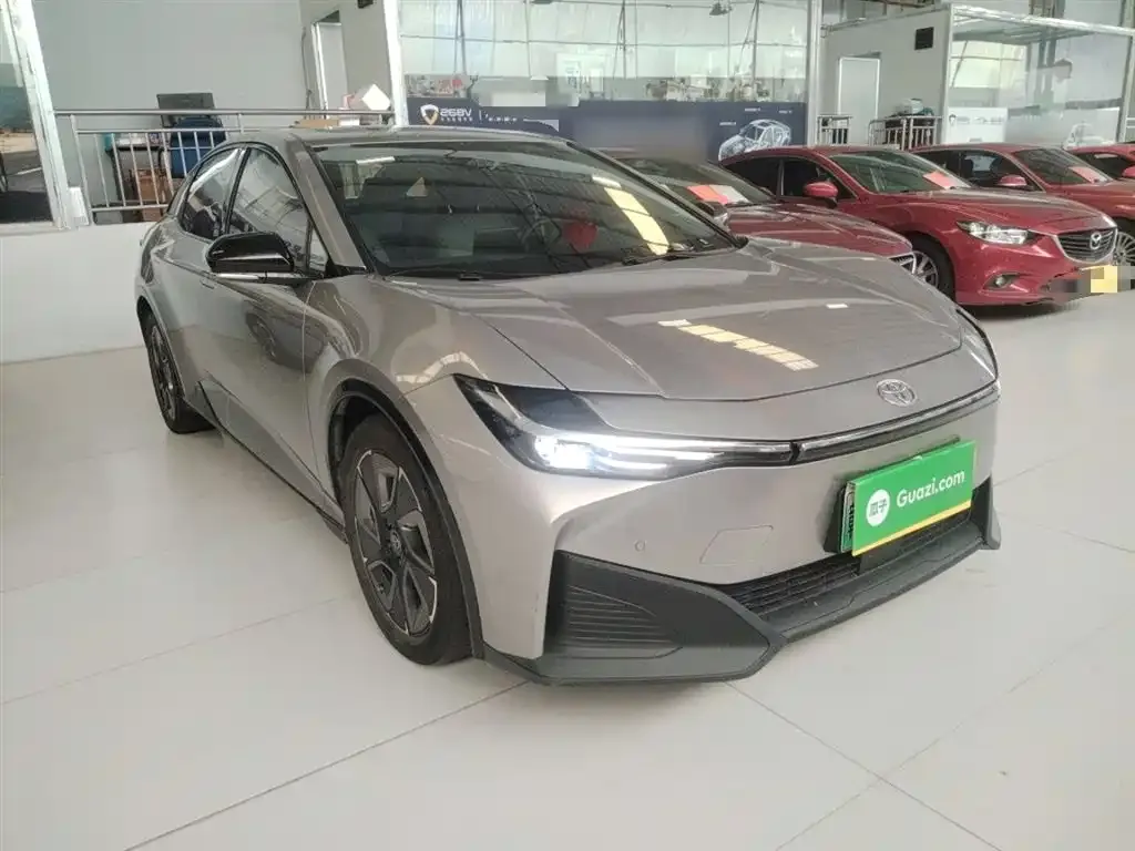 Toyota bZ3 2024 из CN, фото 4