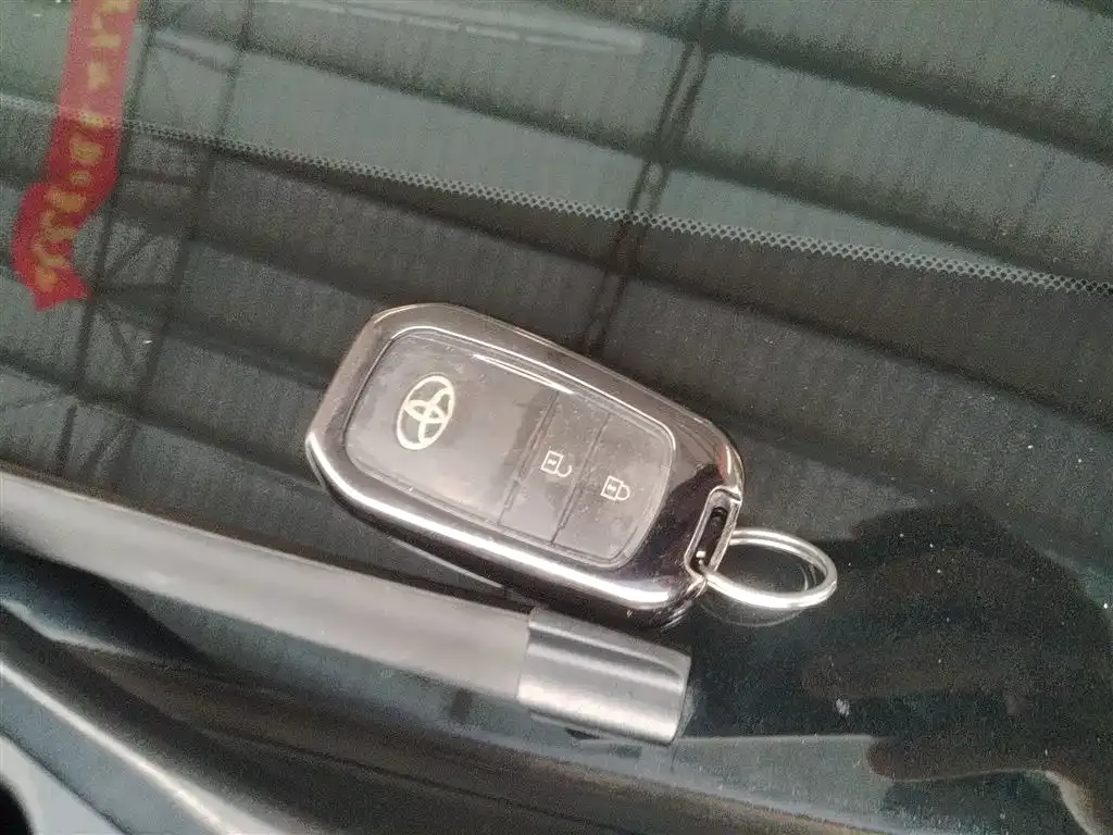 Toyota bZ3 2024 из CN, фото 9