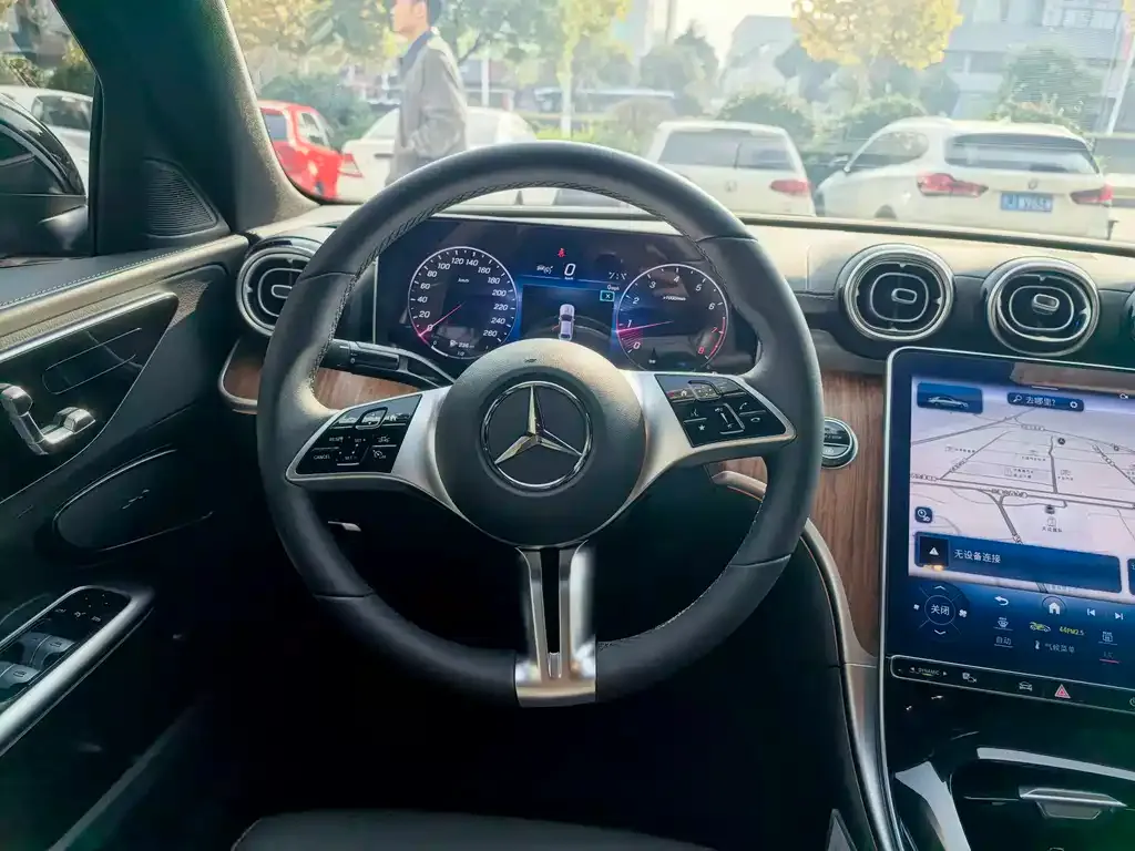 Mercedes-Benz C-Class — фото 6