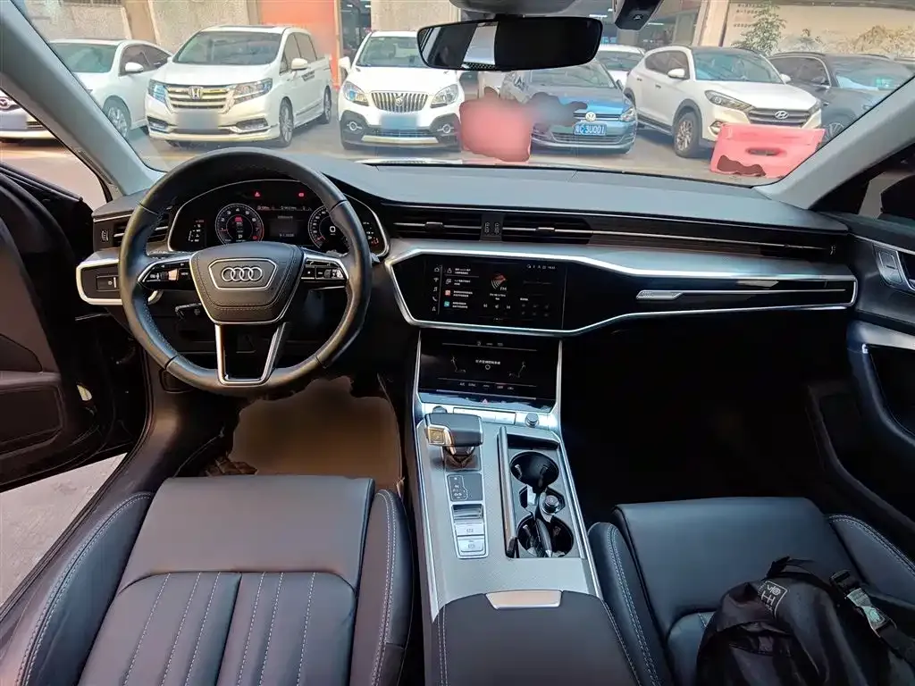 Audi A6L 2023 из CN, фото 10