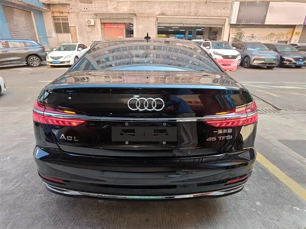 Audi A6L 2023 из CN, фото 6