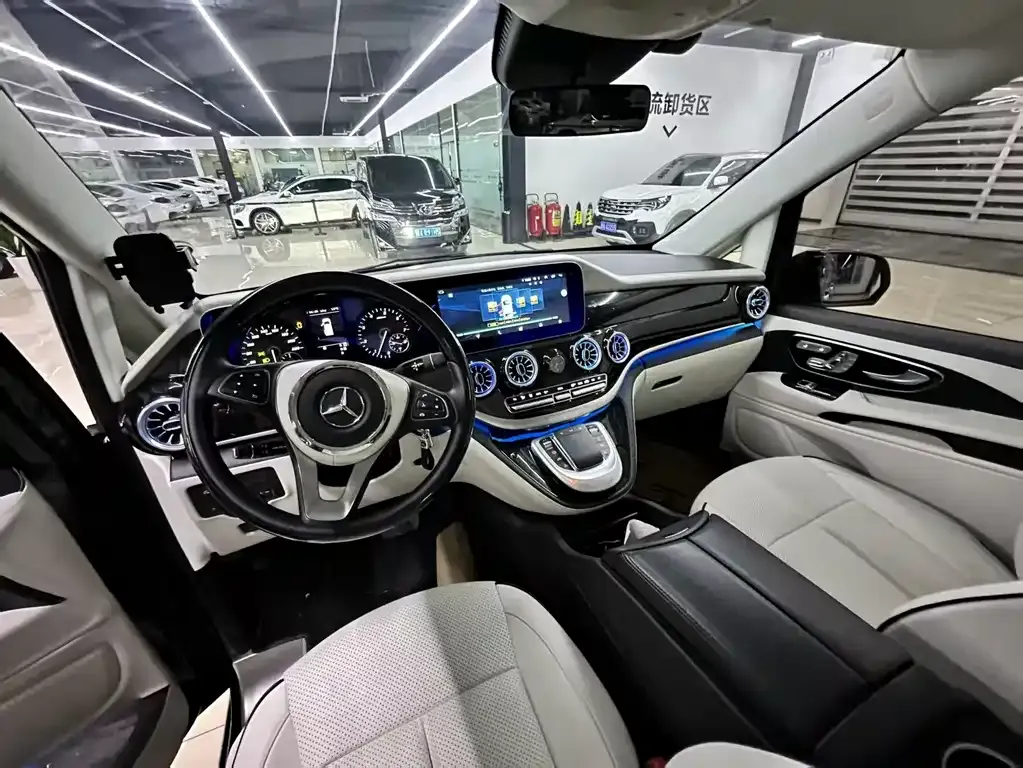 Mercedes-Benz Vito 2023 из CN, фото 8