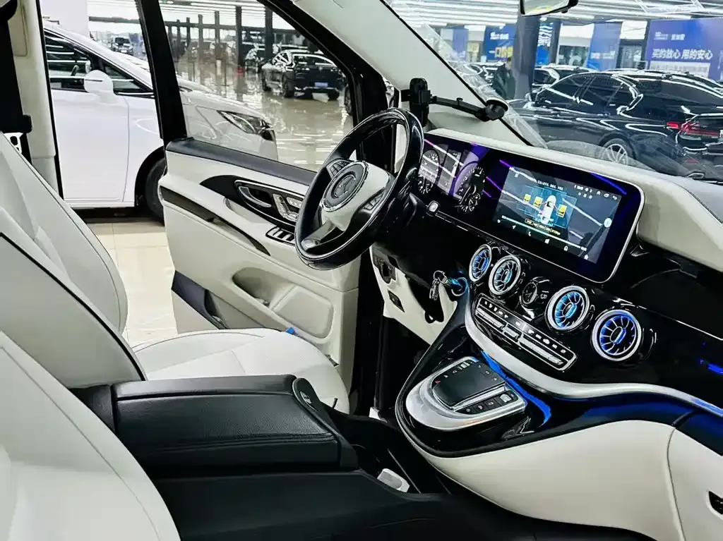 Mercedes-Benz Vito 2023 из CN, фото 10