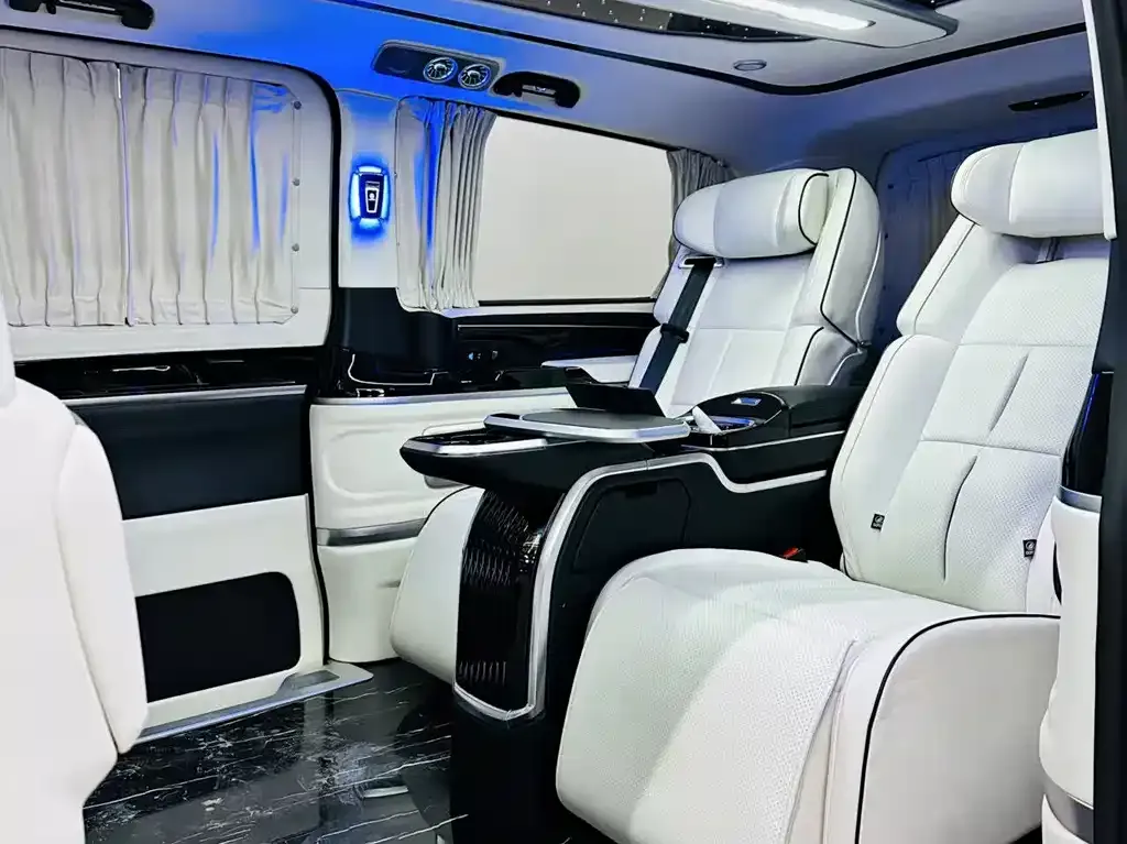 Mercedes-Benz Vito 2023 из CN, фото 3