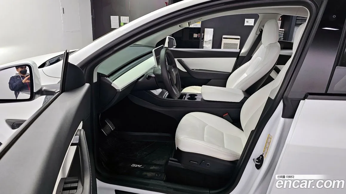 Tesla Model Y 2021 из KR, фото 9