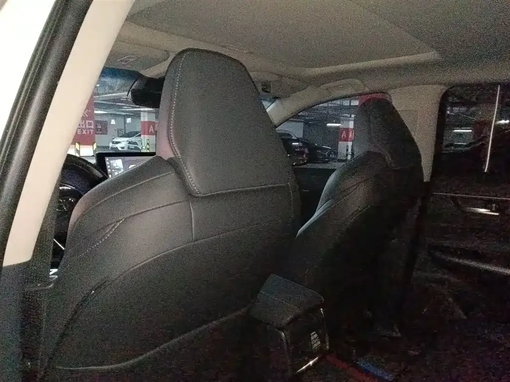 Toyota Venza 2024 из CN, фото 9