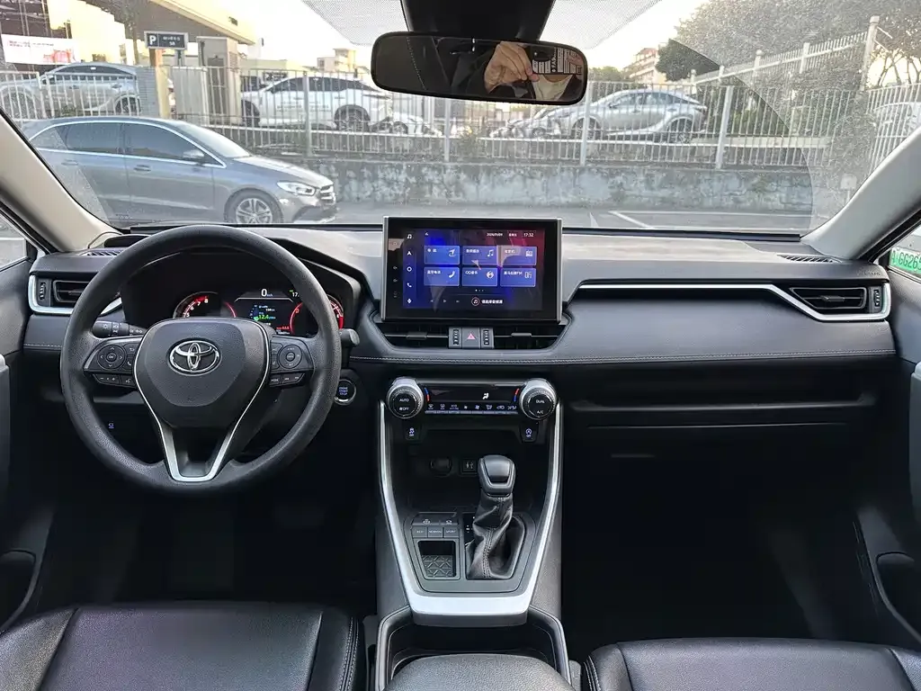 Toyota RAV4 2021 из CN, фото 6