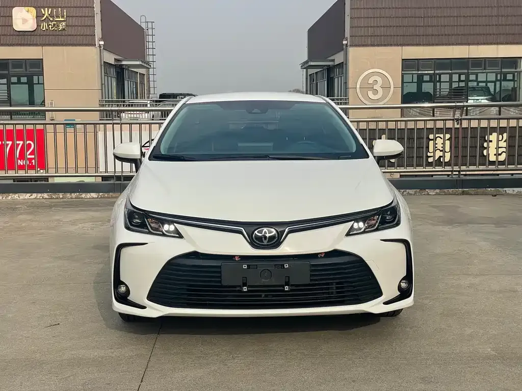 Toyota Corolla 2022 из CN, фото 10