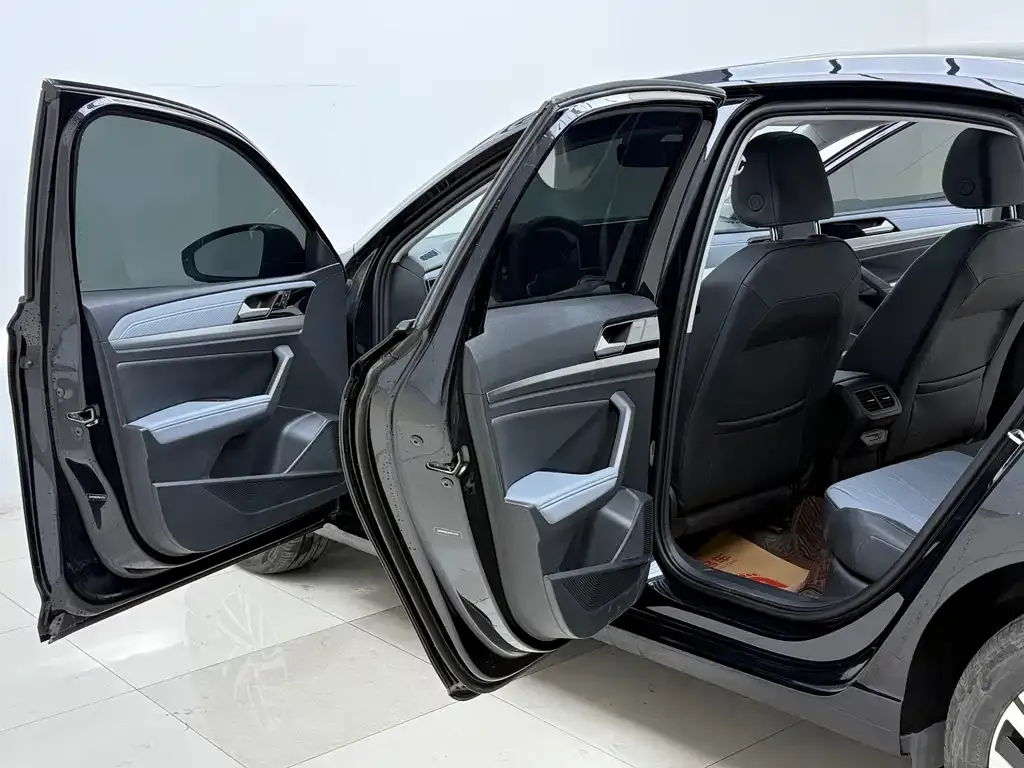 Volkswagen Lavida 2024 из CN, фото 8