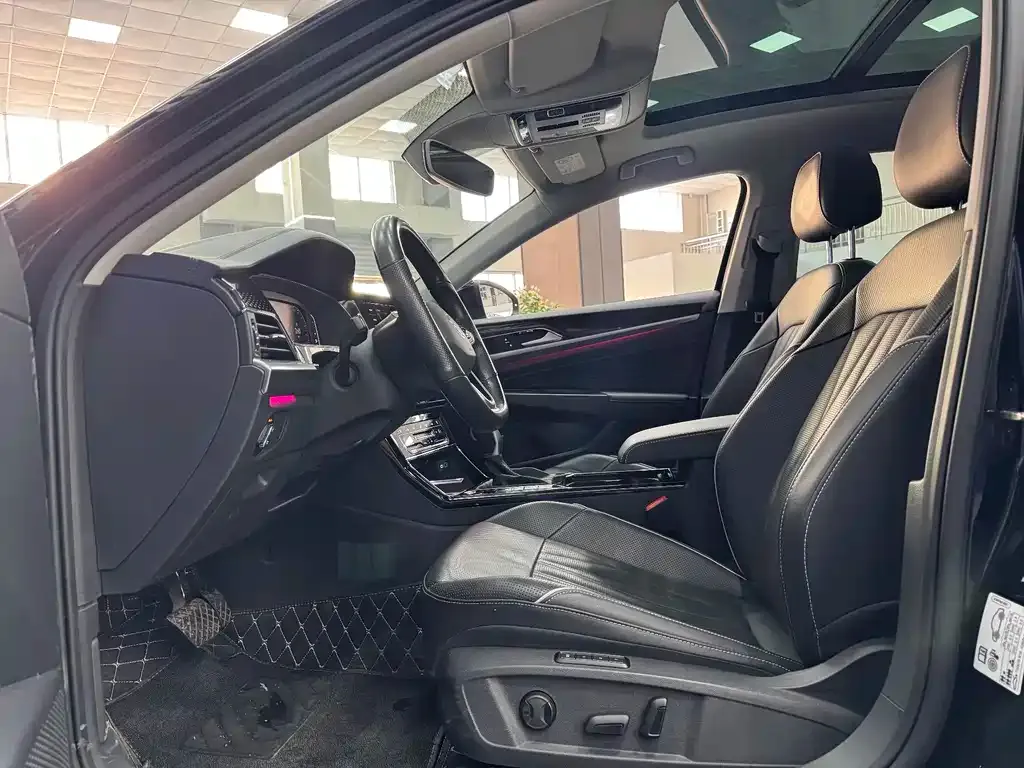 Volkswagen Passat — фото 8