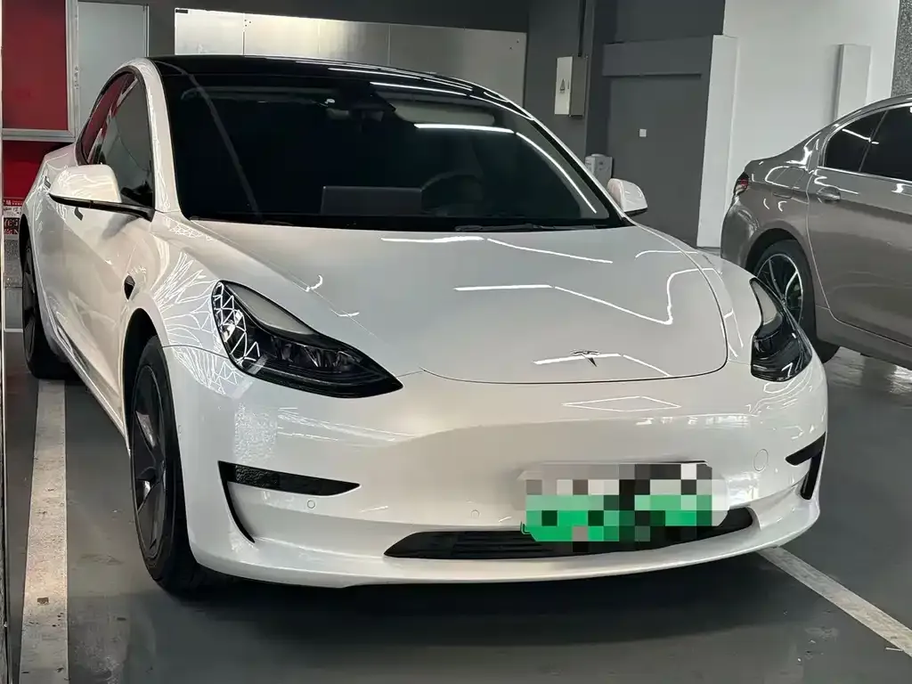 Tesla Model 3 — фото 8