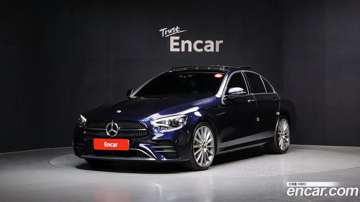 Mercedes-Benz E-Class — фото 1