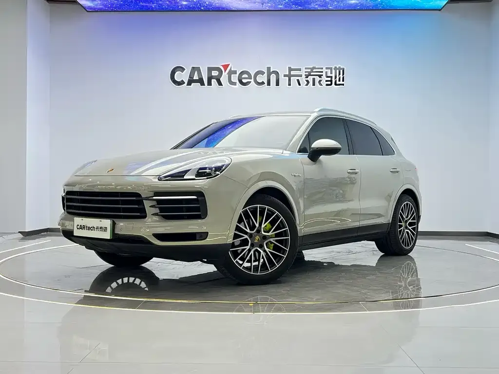Porsche Cayenne Hybrid 2022 из CN, фото 1