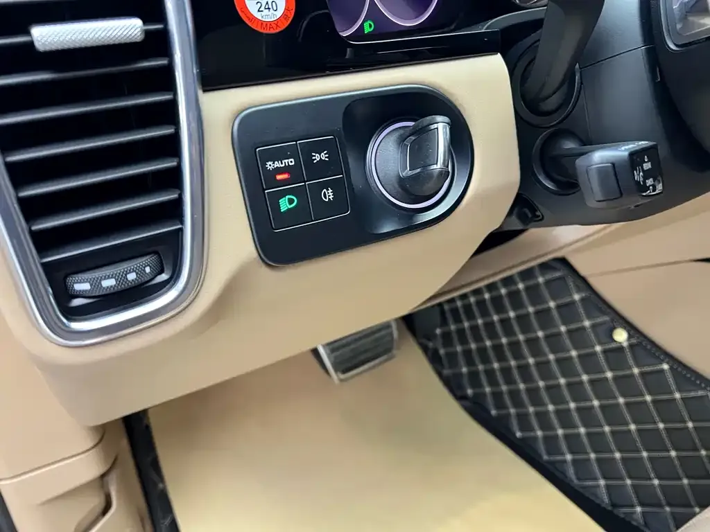 Porsche Cayenne Hybrid 2022 из CN, фото 8