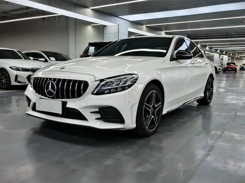 Mercedes-Benz C-Class — фото 1
