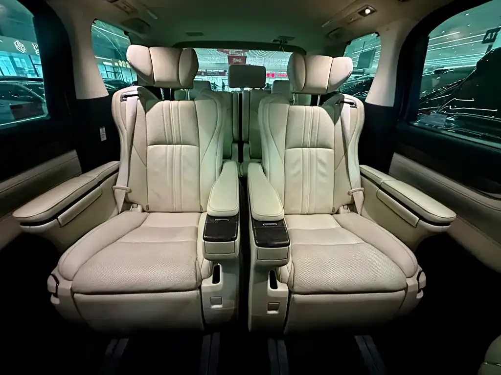 Toyota Vellfire 2021 из CN, фото 3
