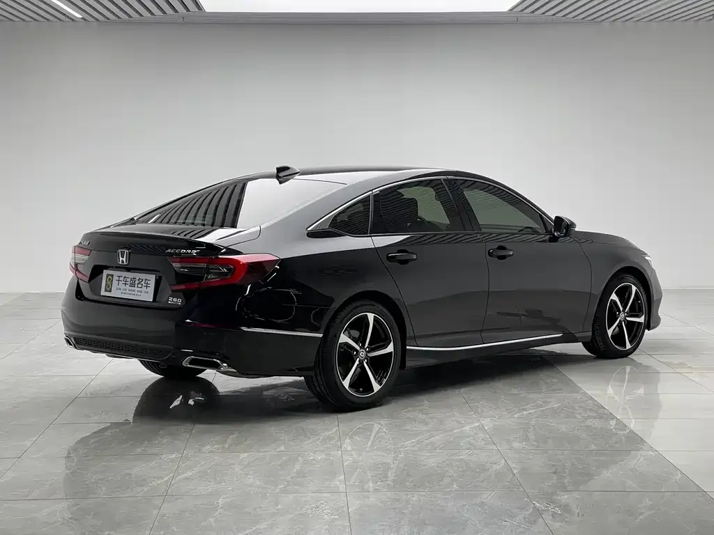 Honda Accord 2023 из CN, фото 5