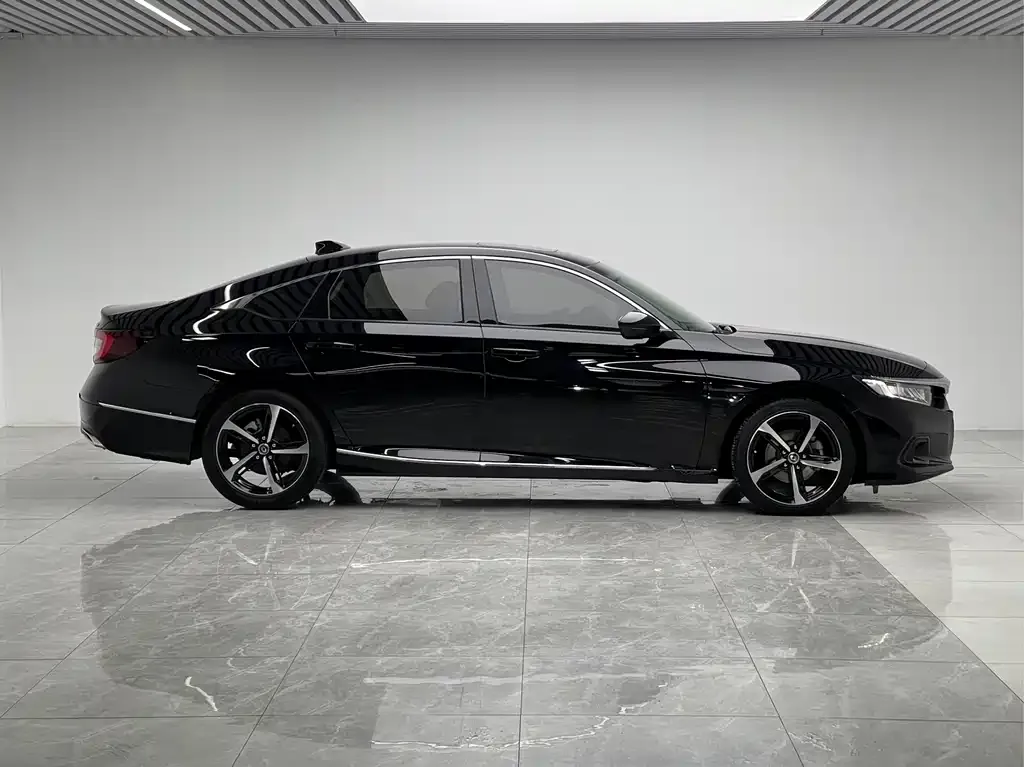 Honda Accord 2023 из CN, фото 10