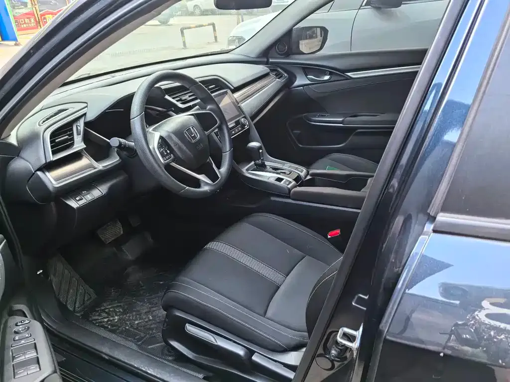 Honda Civic 2021 из CN, фото 7