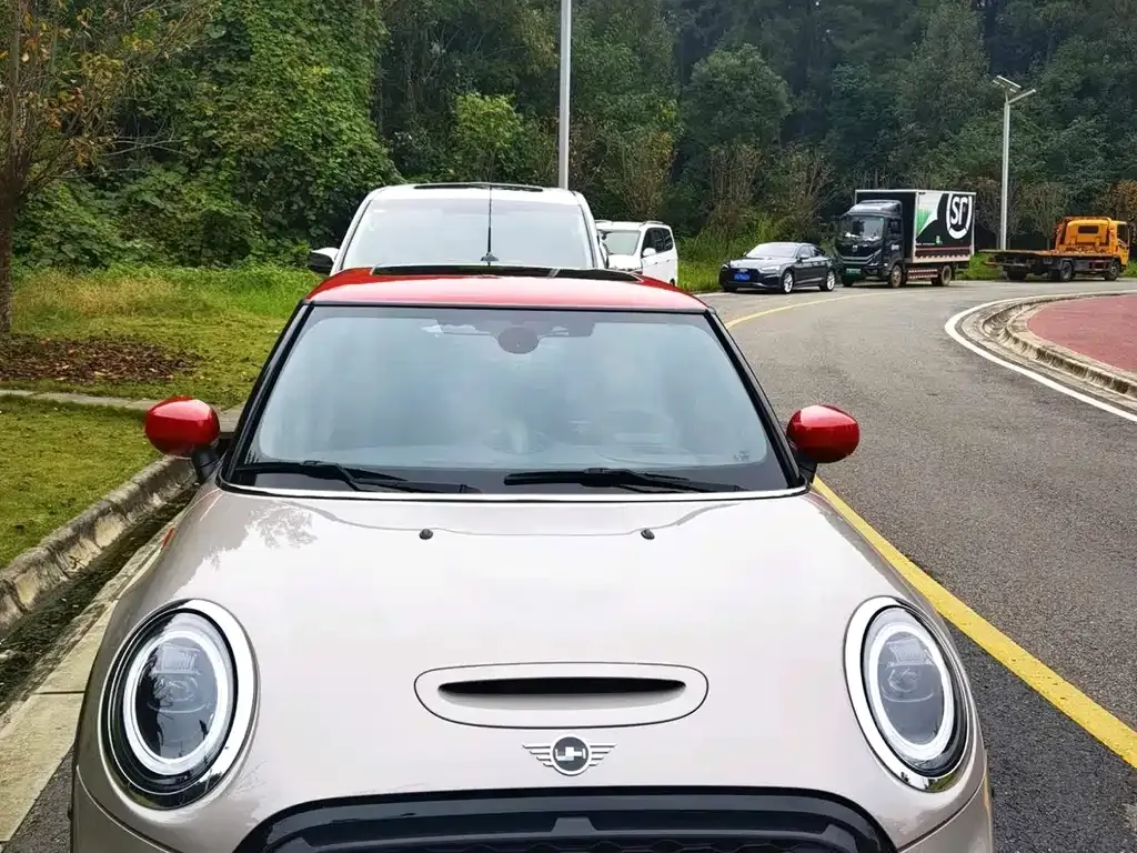 MINI JCW (John Cooper Works) 2022 из CN, фото 5