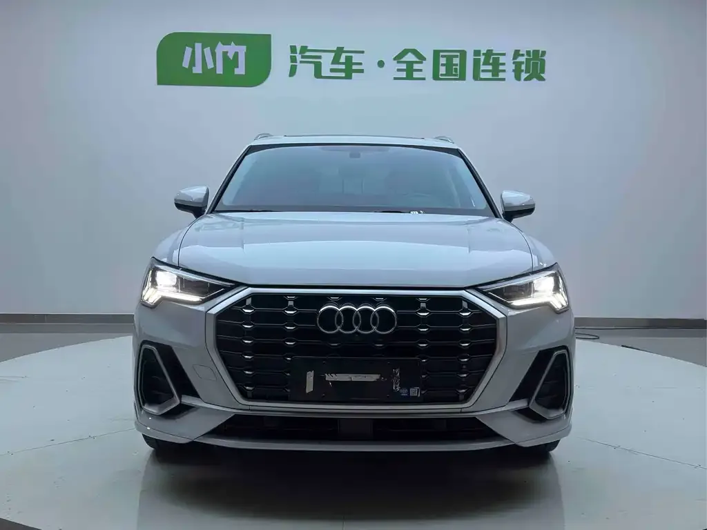 Audi Q3 2023 из CN, фото 2