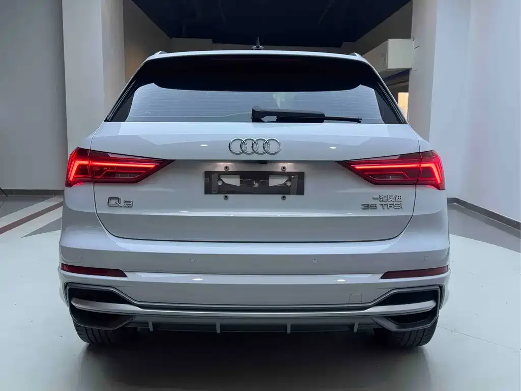 Audi Q3 2023 из CN, фото 6