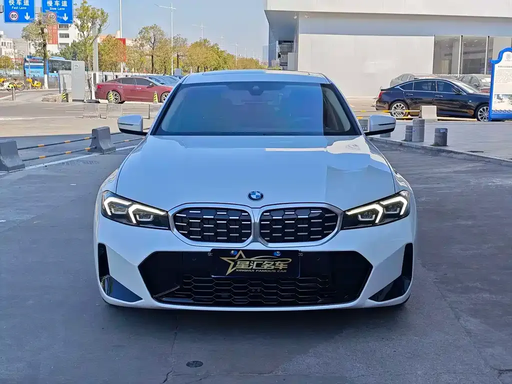 BMW 3 Series 2024 из CN, фото 6