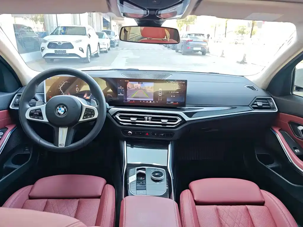 BMW 3 Series 2024 из CN, фото 3