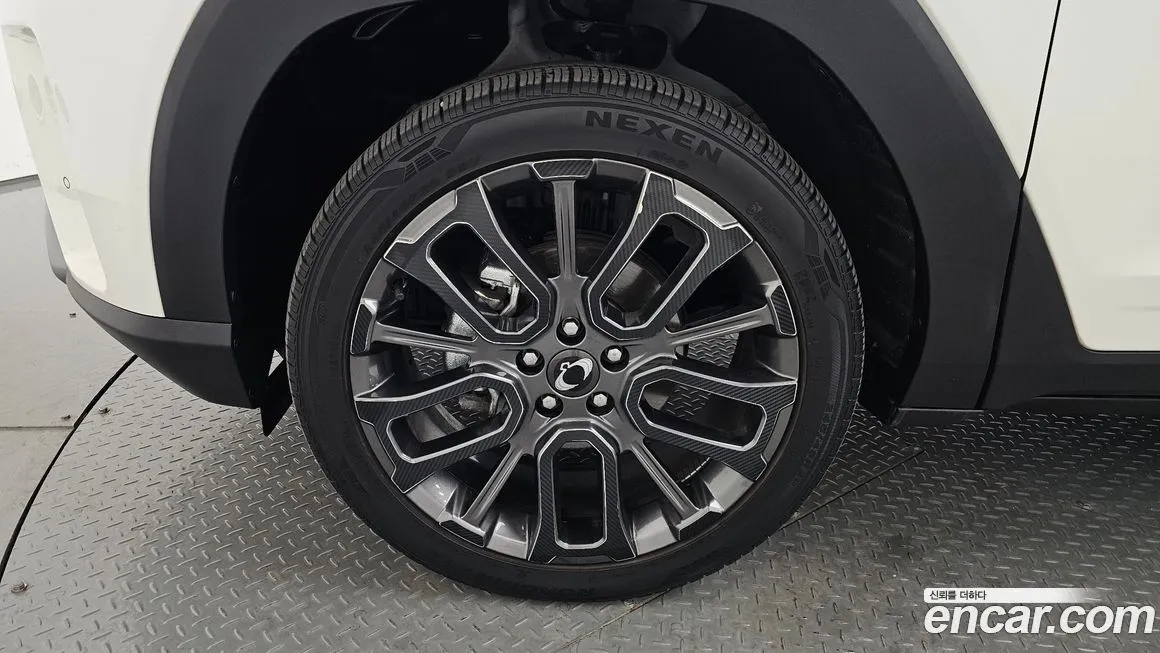 KG Mobility (Ssangyong) Torres 2024 из KR, фото 5