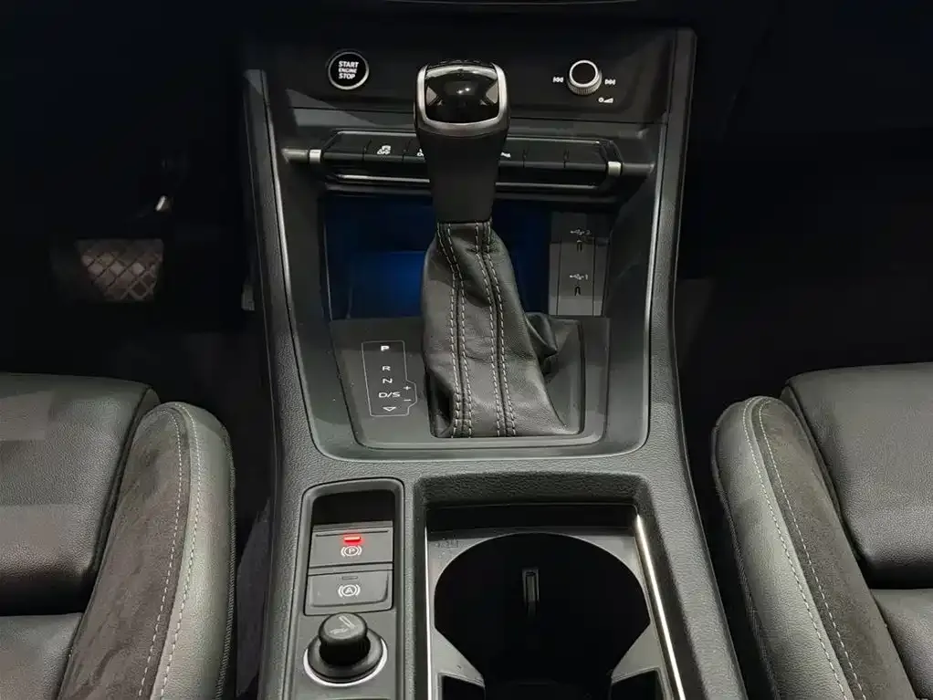 Audi Q3 Sportback 2022 из CN, фото 10