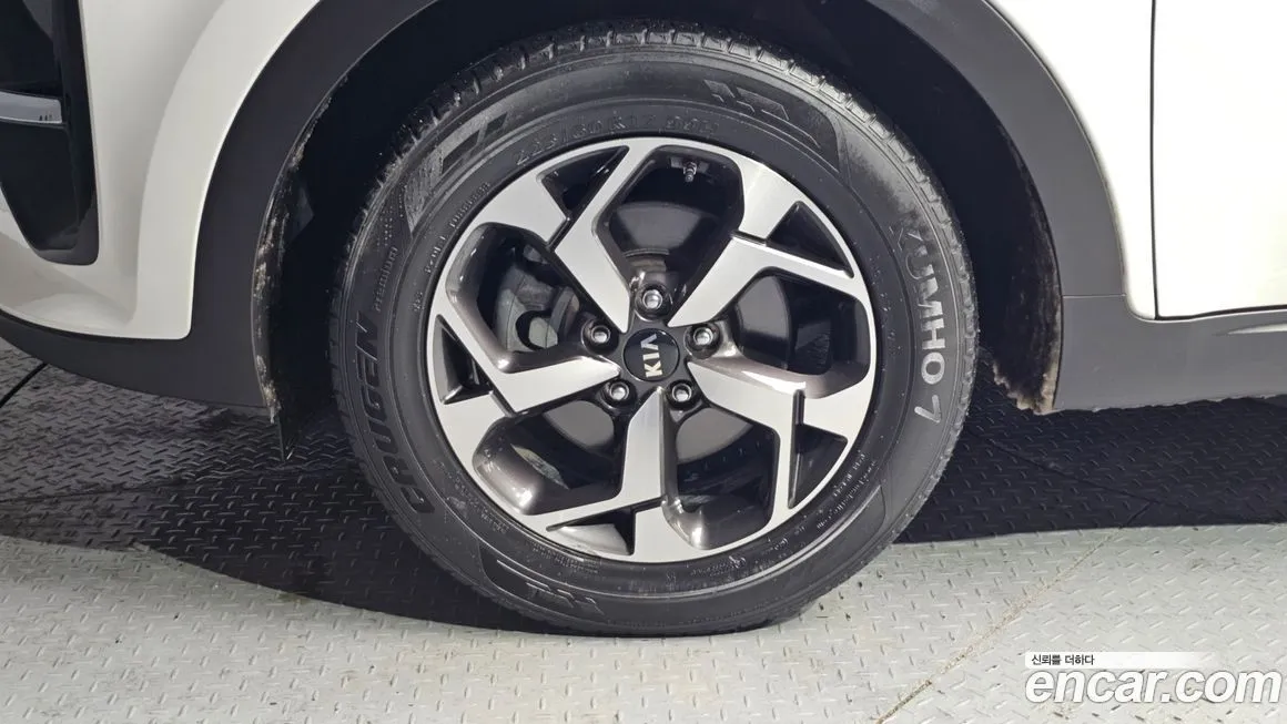 Kia Sportage — фото 5