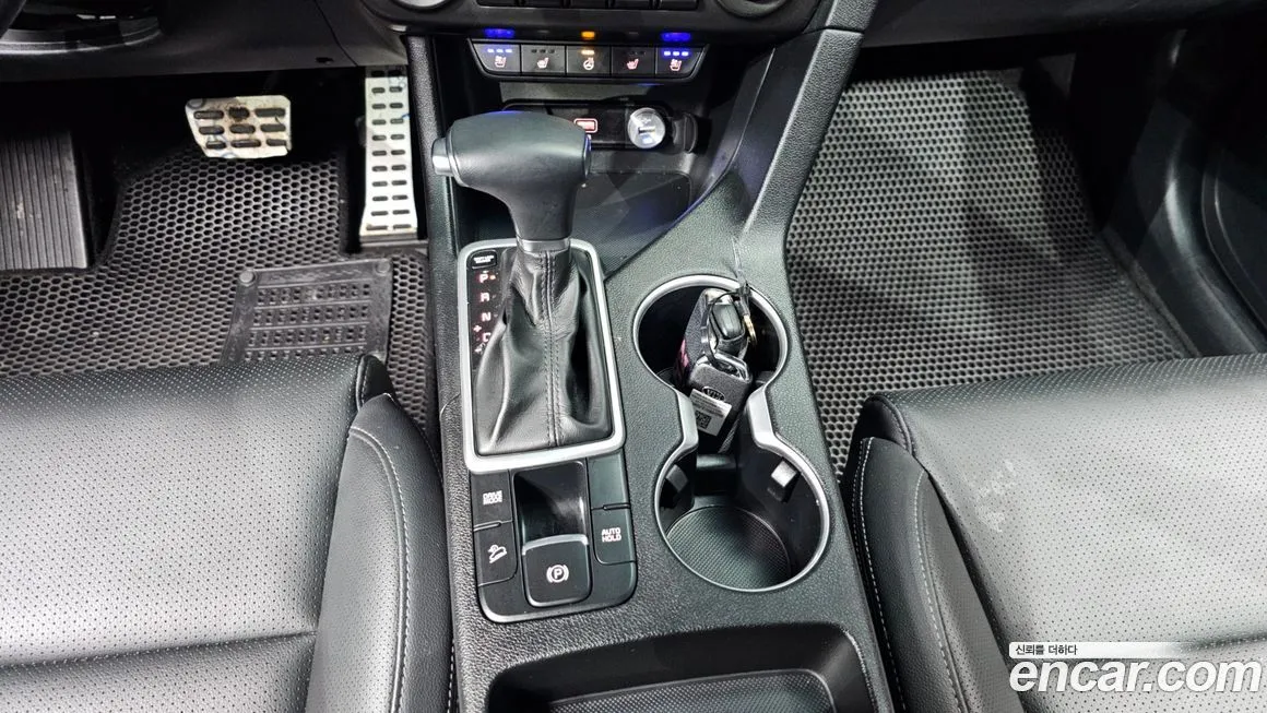 Kia Sportage — фото 9