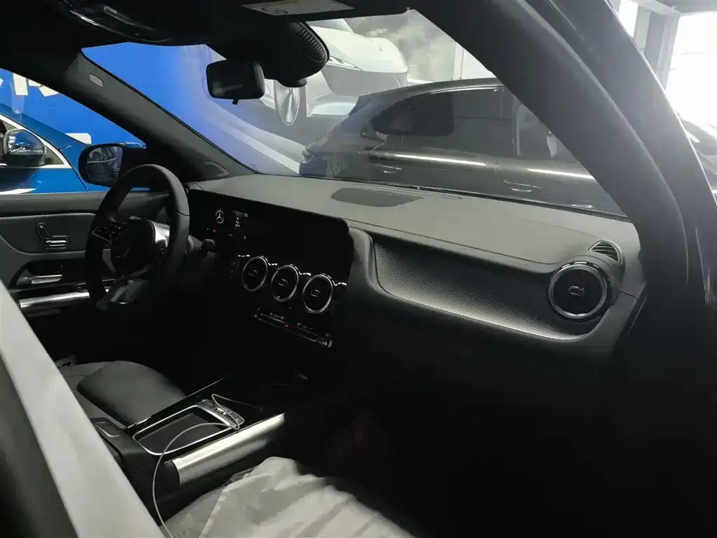Mercedes-Benz GLA 2025 из CN, фото 10