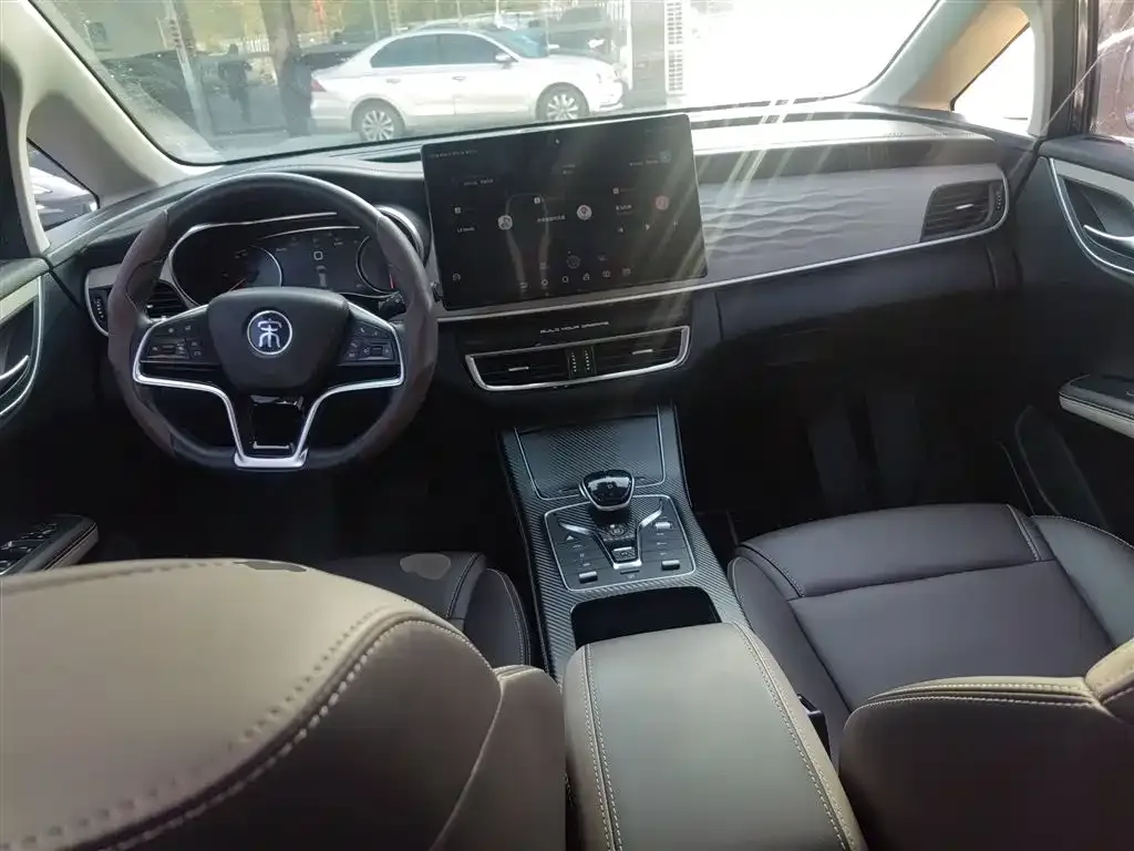 BYD MAX New Energy 2022 из CN, фото 5
