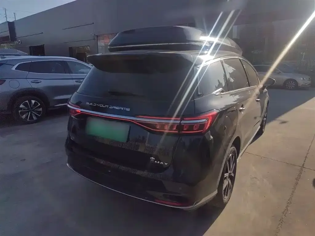 BYD MAX New Energy 2022 из CN, фото 6