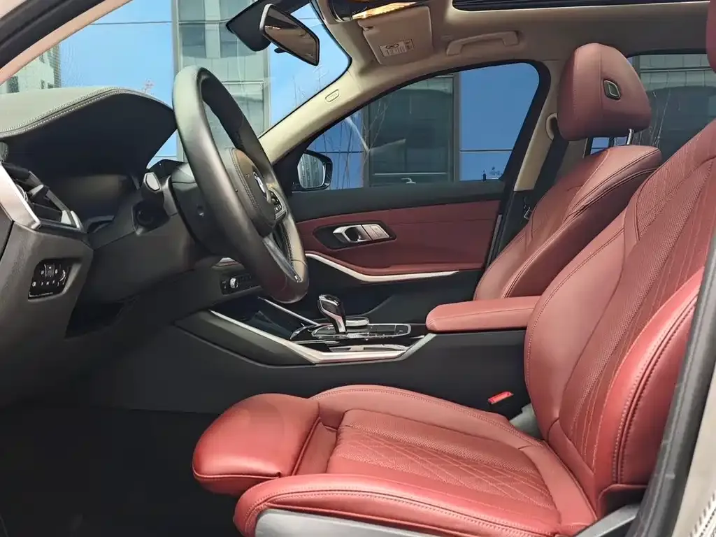 BMW 3 Series 2022 из CN, фото 8
