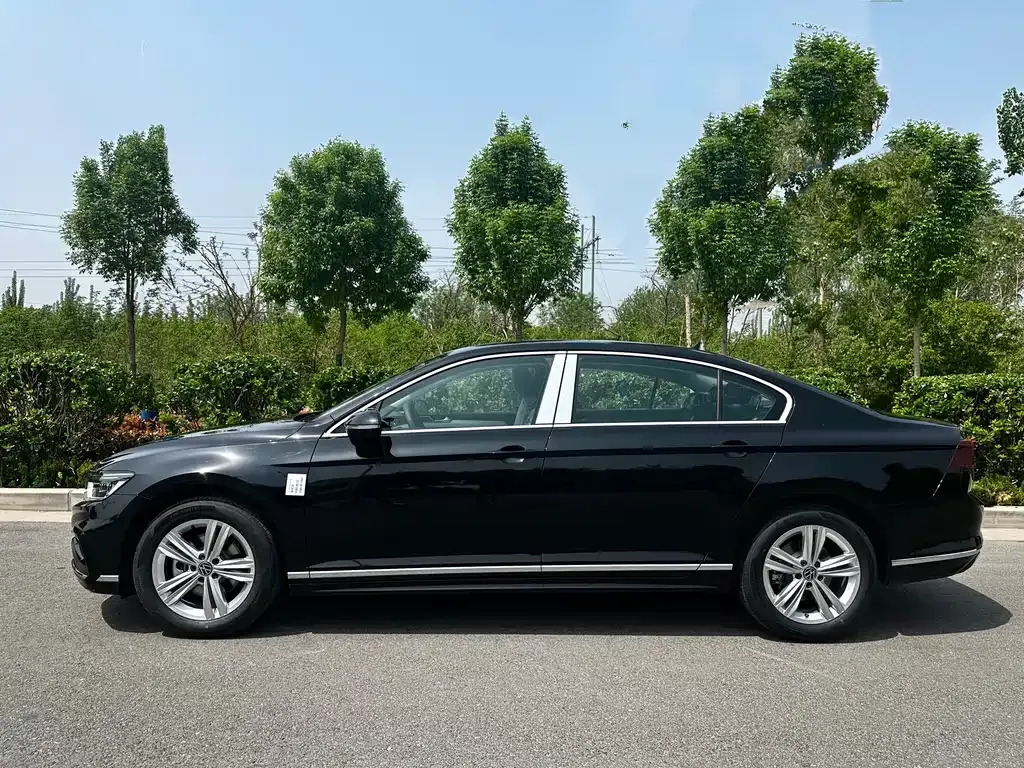 Volkswagen Magotan 2025 из CN, фото 4