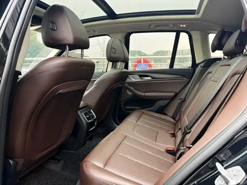 BMW X3 2022 из CN, фото 2