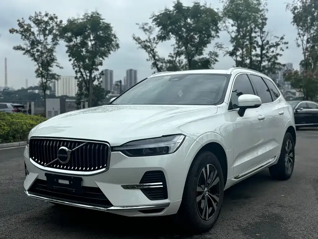 Volvo XC60 2022 из CN, фото 1