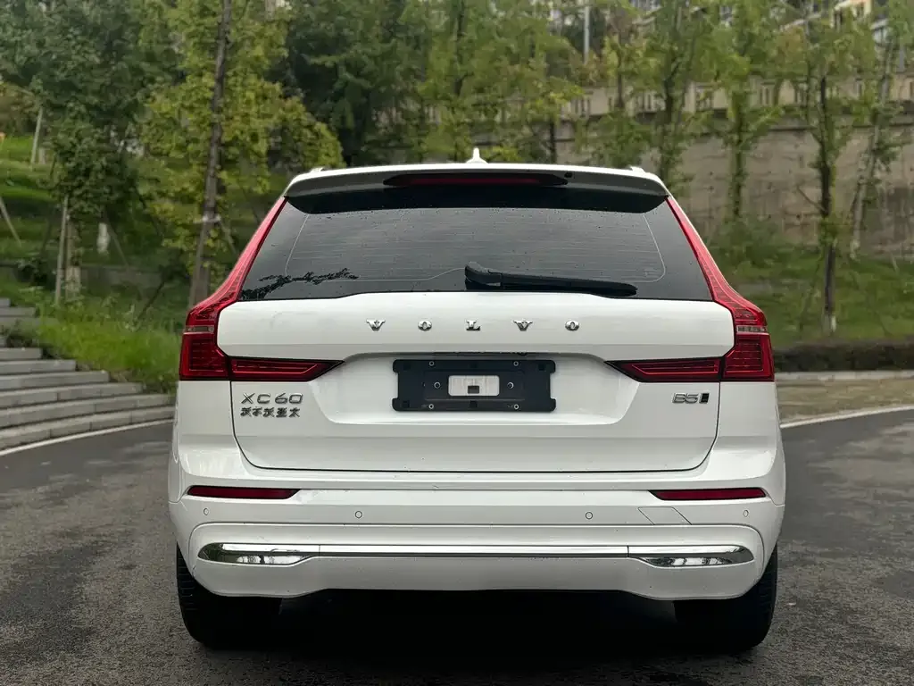 Volvo XC60 2022 из CN, фото 8