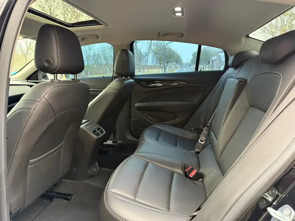 Buick Regal 2023 из CN, фото 2