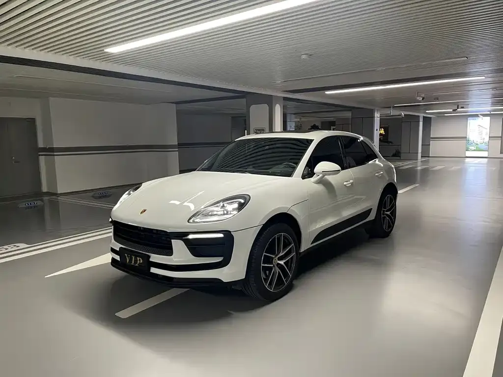 Porsche Macan — фото 1