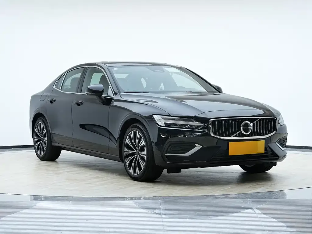Volvo S60 2026 из CN, фото 7