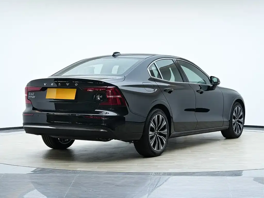 Volvo S60 2026 из CN, фото 9