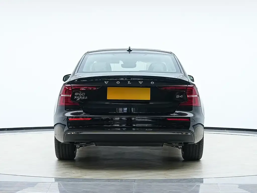 Volvo S60 2026 из CN, фото 5
