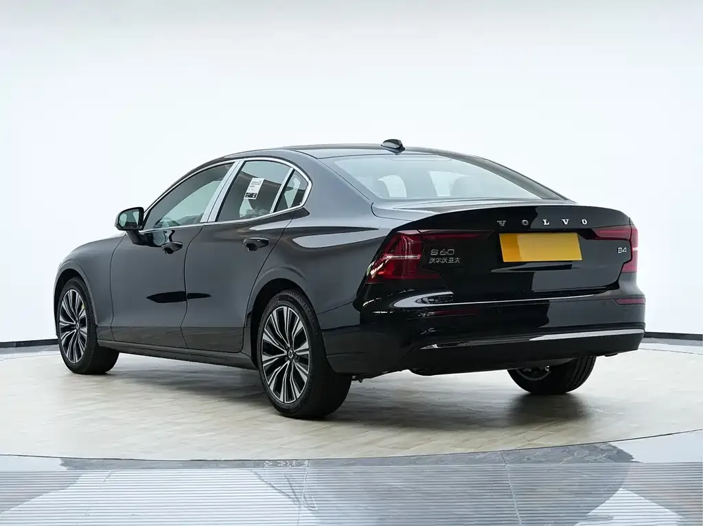 Volvo S60 2026 из CN, фото 6