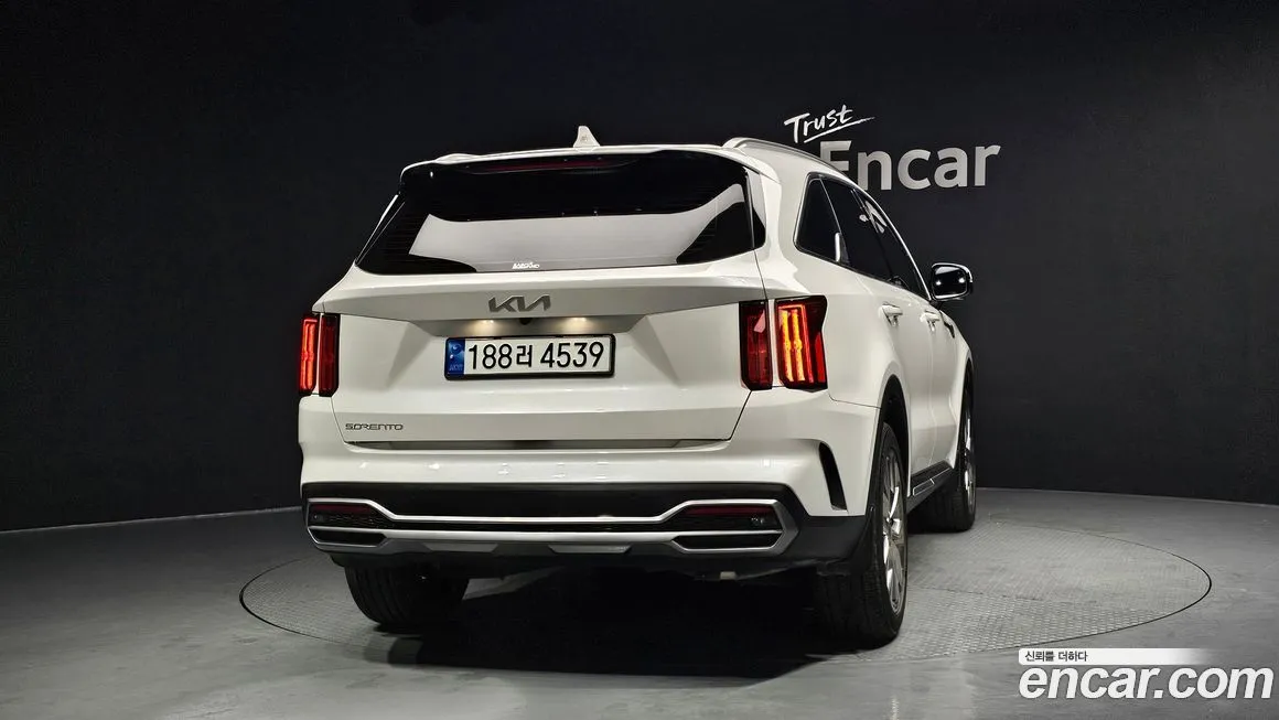 Kia Sorento — фото 4