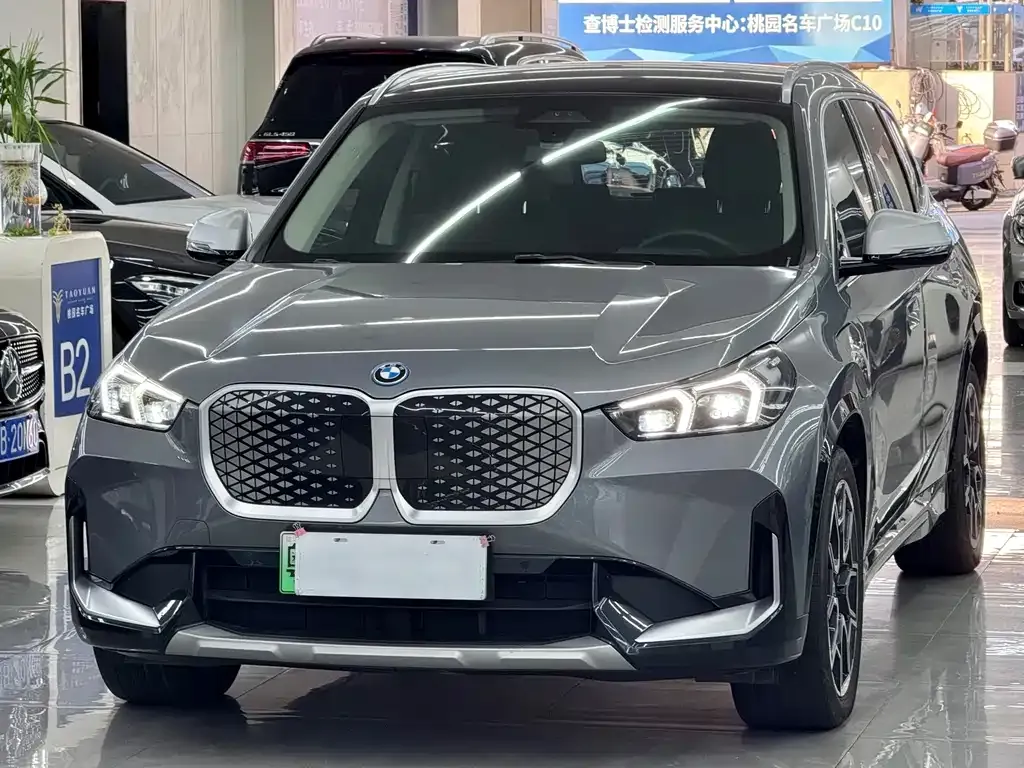 BMW iX1 2024 из CN, фото 1