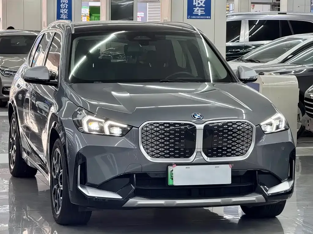 BMW iX1 2024 из CN, фото 3